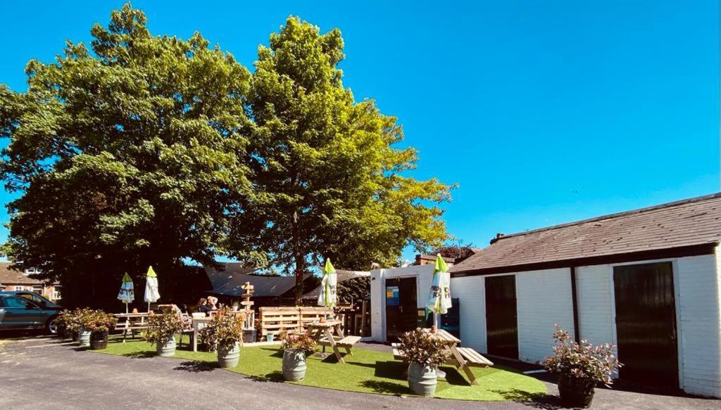 The White Lion Inn Hampton in Arden Exterior photo