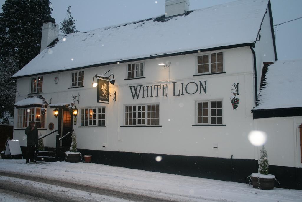 The White Lion Inn Hampton in Arden Exterior photo