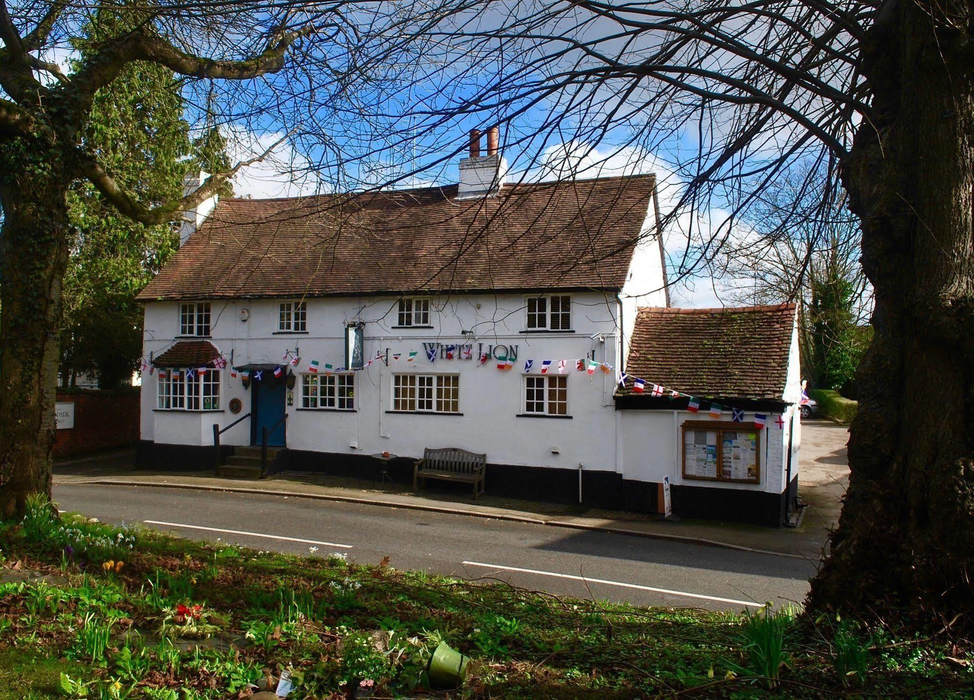 The White Lion Inn Hampton in Arden Exterior photo